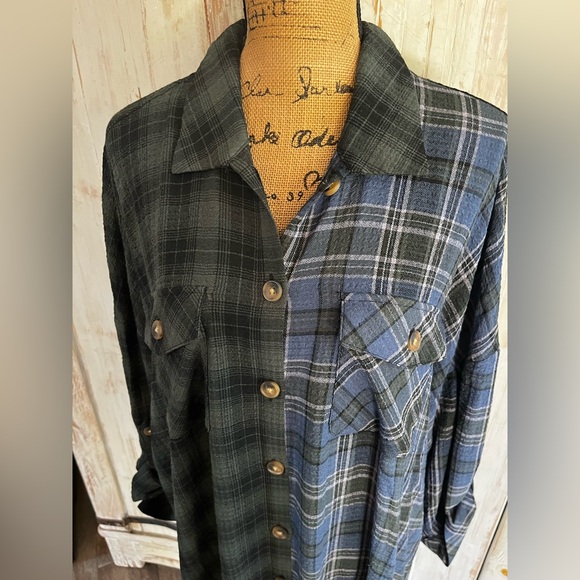 Torrid Flannel Gauze Oversized Shacket - Picture 7 of 9